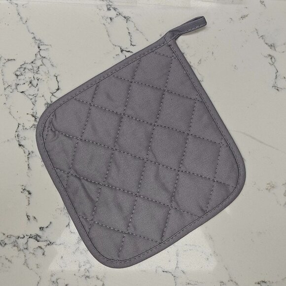 Gray Pot Holders - Picture 1 of 5